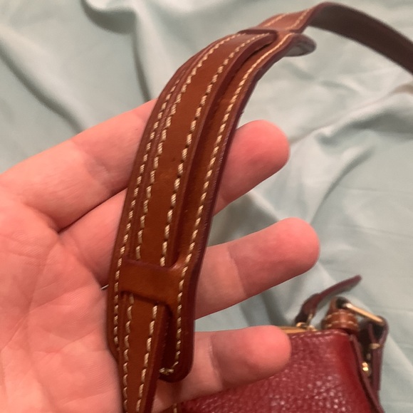 Rooney cross body perfect for a pop of color - Picture 5 of 5